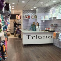 Снимок сделан в Triana Tejidos y Decoración пользователем Business o. 6/19/2020