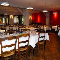 Das Foto wurde bei Hôtel Bar Restaurant de la Place von Business o. am 7/7/2020 aufgenommen