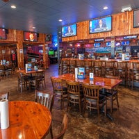 3/19/2020 tarihinde Business o.ziyaretçi tarafından Rusty&#39;s Raw Bar and Grill'de çekilen fotoğraf