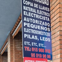 Photo taken at Electricidad Pablo Sánchez by Business o. on 5/13/2020