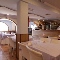 Das Foto wurde bei Restaurant Club Nàutic Portocolom von Business o. am 5/13/2020 aufgenommen