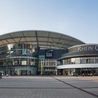 Foto tirada no(a) Rhein-Galerie por Business o. em 7/23/2019