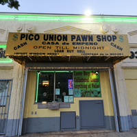 Снимок сделан в Pico Union Pawn Shop пользователем Business o. 8/31/2019