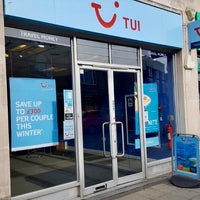 Foto tirada no(a) TUI Holiday Store por Business o. em 4/24/2019