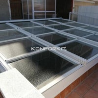 Photo taken at Konforkit -Techos Moviles y Cortinas de cristal by Business o. on 5/13/2020