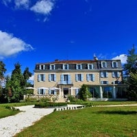 รูปภาพถ่ายที่ Hôtellerie Château Bellevue โดย Business o. เมื่อ 3/6/2020