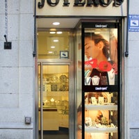 6/16/2020にBusiness o.がRivière Joyeros, S.L.で撮った写真