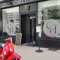 Foto diambil di Chez Henri oleh Business o. pada 3/7/2020
