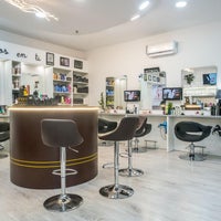 Photo taken at FUSIÓN Unisex Hairdressers by Business o. on 2/17/2020