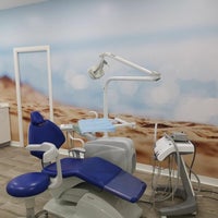 Photo taken at Clínica Dental Dr. Molinete by Business o. on 2/19/2020