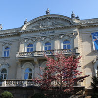 รูปภาพถ่ายที่ Volksbank Dresden-Bautzen eG - Hauptstelle Dresden โดย Business o. เมื่อ 1/10/2019