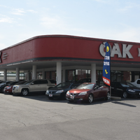 รูปภาพถ่ายที่ Oak Motors โดย Business o. เมื่อ 7/23/2019