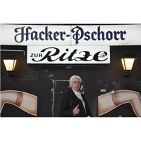Photo taken at Kieztour Reeperbahnführung - Der Blonde Hans - Der Zeitzeuge - Hamburg St. Pauli - Das Original by Business o. on 8/20/2017