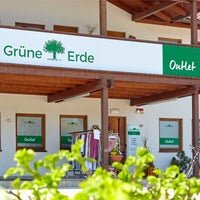 Photo taken at Grüne Erde-Outlet Pettenbach by Business o. on 10/23/2018