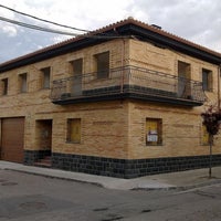 รูปภาพถ่ายที่ Construcciones y Reformas Hermanos Bordetas โดย Business o. เมื่อ 6/16/2020