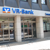 รูปภาพถ่ายที่ VR-Bank Erlangen-Höchstadt-Herzogenaurach โดย Business o. เมื่อ 6/27/2020