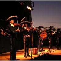 Foto scattata a mariachi fiesta ranchera da Business o. il 6/18/2020