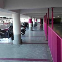 Foto scattata a Parking Gare de Toulouse Matabiau - EFFIA da Business o. il 4/2/2020