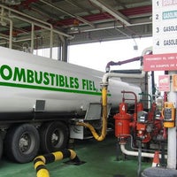 Photo taken at COMBUSTIBLES FIEL SL by Business o. on 2/16/2020
