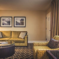 Foto diambil di Marin Suites Hotel oleh Business o. pada 10/8/2019