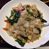 Photo taken at Moon Thai &amp;amp; Japanese by Business o. on 9/27/2019