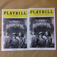 8/15/2013 tarihinde Dondi H.ziyaretçi tarafından The Trip to Bountiful Broadway'de çekilen fotoğraf