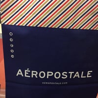 Photo taken at Aéropostale by 🤍🦌 on 11/29/2017