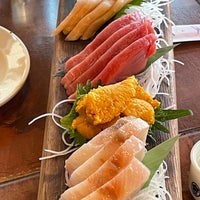10/5/2021 tarihinde Eric H.ziyaretçi tarafından Domo Sushi'de çekilen fotoğraf