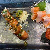 9/6/2021 tarihinde Kristie A.ziyaretçi tarafından Blue Sushi Sake Grill'de çekilen fotoğraf