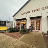 Photo taken at Favor the Kind by Kristie A. on 11/19/2023