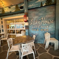1/26/2024 tarihinde Kristie A.ziyaretçi tarafından Lake House Bar &amp;amp; Grill'de çekilen fotoğraf
