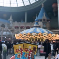 Photo taken at Lotte World Adventure by S.A✨ on 12/29/2023