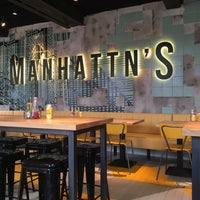 Photo taken at Manhattn&amp;#39;s Burgers by Matthias W. on 10/9/2017