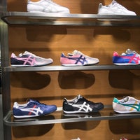 Onitsuka Tiger - Shoe Store in 