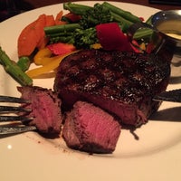 Снимок сделан в The Keg Steakhouse + Bar - Kingston пользователем Gökay K. 3/12/2015