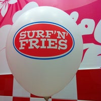 Снимок сделан в Surf&amp;#39;n&amp;#39;Fries пользователем Denis 10/23/2012
