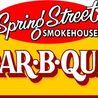 2/24/2017 tarihinde Spring Street SmokeHouseziyaretçi tarafından Spring Street SmokeHouse'de çekilen fotoğraf