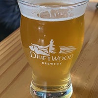 Foto tirada no(a) Driftwood Brewing Company por Nick F. em 11/20/2021