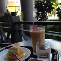 Photo taken at EXCELSIOR CAFFÉ 文京シビックセンター店 by Doni P. on 5/15/2013