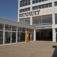 Photo taken at Rensan Otomotiv Renault Yetkili Servisi by Rensan Otomotiv Renault Yetkili Servisi on 3/6/2017