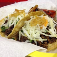 Foto diambil di Dos Ricco&amp;#39;s Mexican and Asian Fusion oleh Chef Ricardo M. pada 10/23/2012