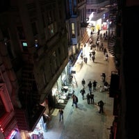 taksim uçan ev