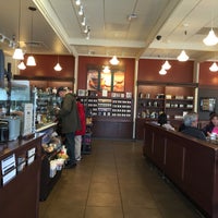 รูปภาพถ่ายที่ Peet&amp;#39;s Coffee &amp;amp; Tea โดย Montana L. เมื่อ 3/6/2016
