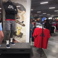 Nike Factory Store - 12 tips from 3749 visitors