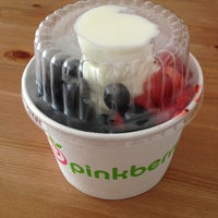 Photo taken at Pinkberry by Shugo H. on 4/28/2013