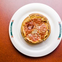 Foto diambil di PizzaPapalis of Rivertown oleh PizzaPapalis of Rivertown pada 3/10/2017
