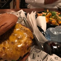 3/31/2017 tarihinde Abdulraheem A.ziyaretçi tarafından 160° Burger'de çekilen fotoğraf