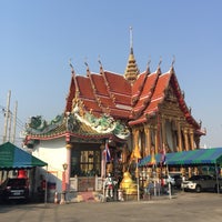 Photo taken at Wat Sing by Chanwatt S. on 1/20/2019