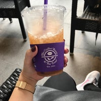 Photo taken at The Coffee Bean &amp;amp; Tea Leaf by Syra on 2/8/2018