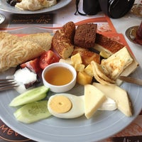 Photo taken at Fidanlık 4 Mevsim Restaurant by Pınar S. on 6/30/2013